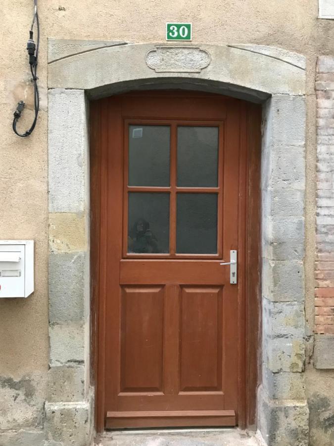 Le Grenier De Manee Villa Villemoustaussou Bagian luar foto